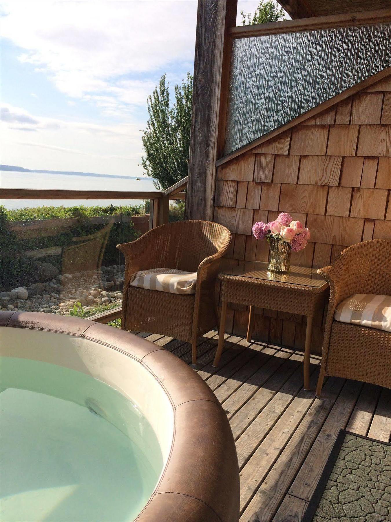 Camano Island Inn ภายนอก รูปภาพ