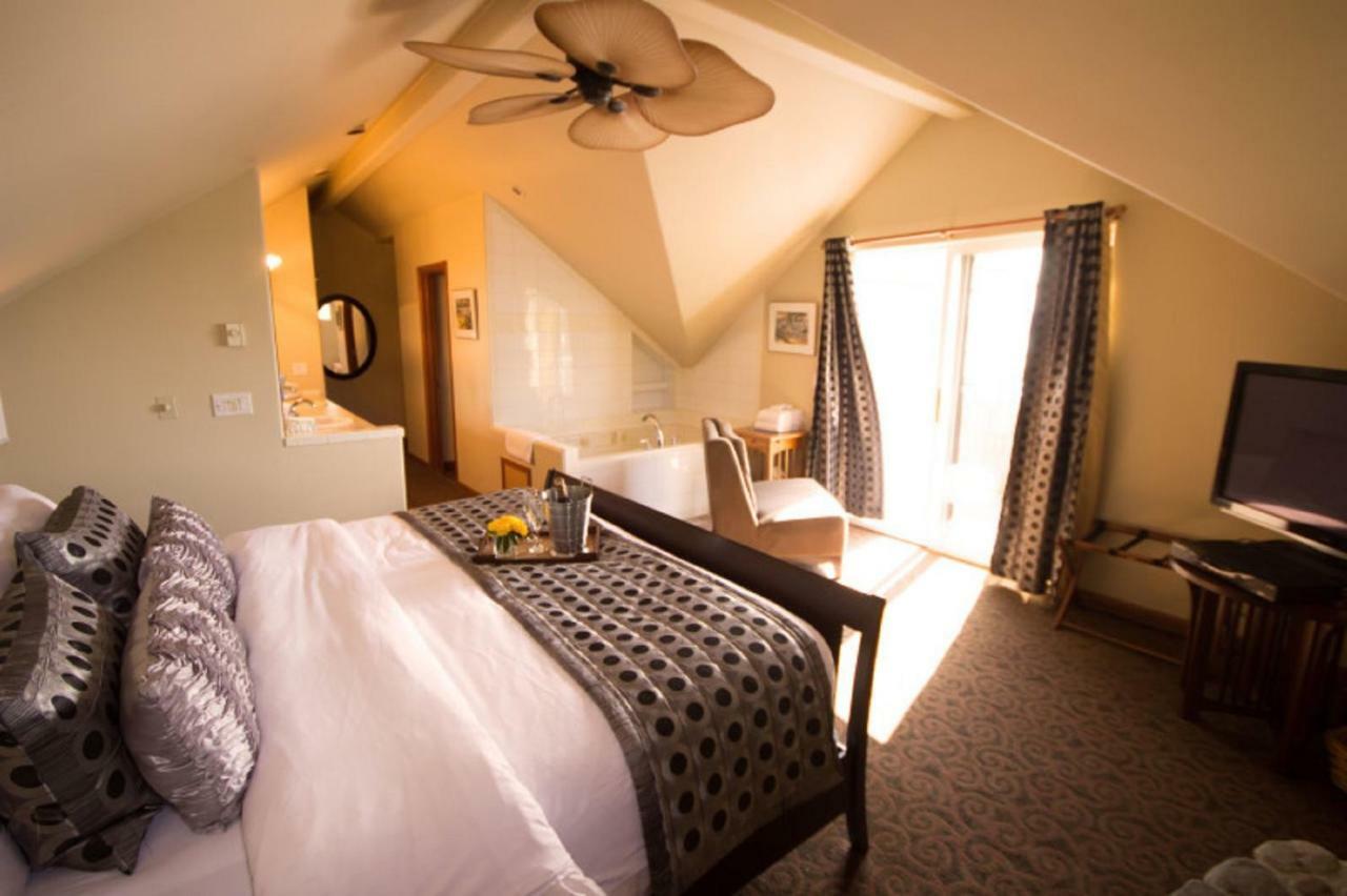 Camano Island Inn ภายนอก รูปภาพ
